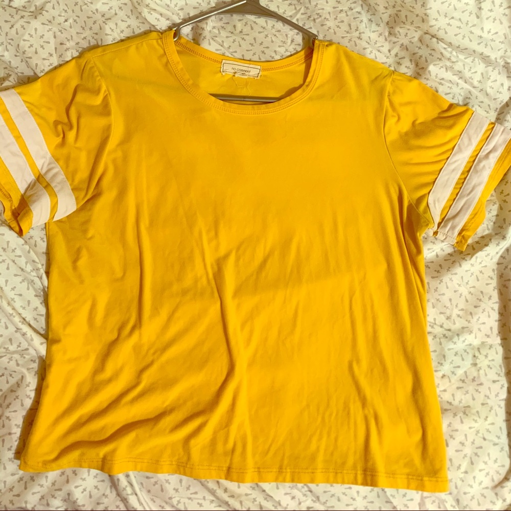 Yellow tshirt